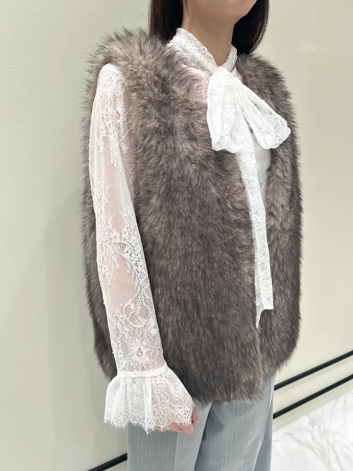 GRACE CONTINENTAL 若園　ひかり コーディネート画像