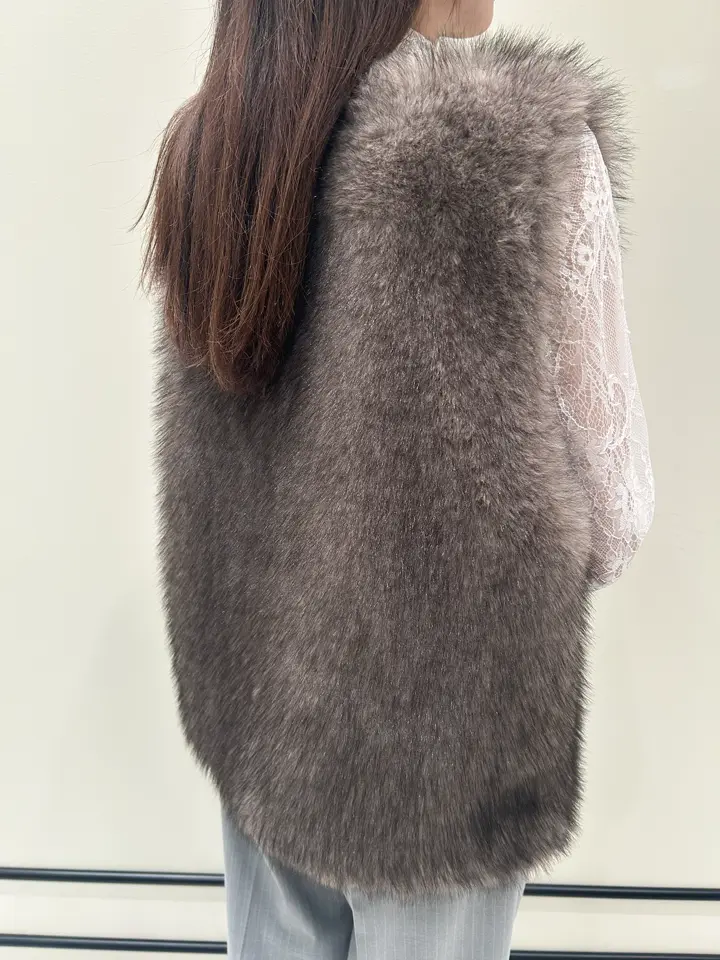 GRACE CONTINENTAL 若園　ひかり コーディネート画像