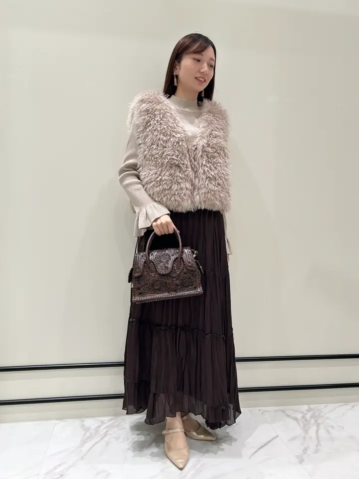 GRACE CONTINENTAL 若園　ひかり コーディネート画像