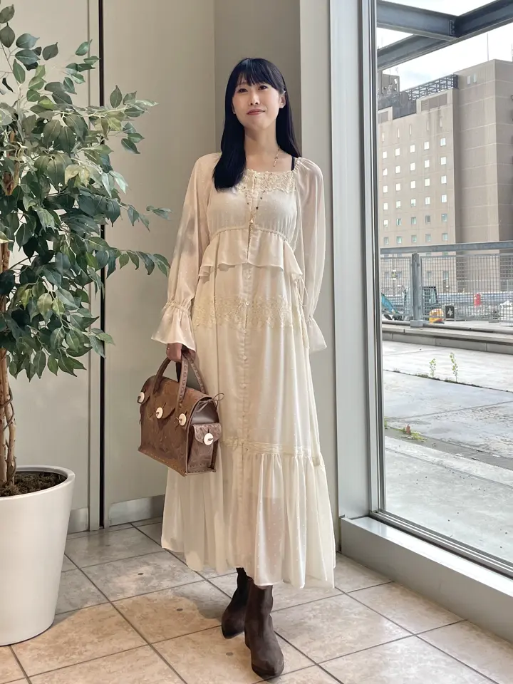 GRACE CONTINENTAL 端場　わかな コーディネート画像