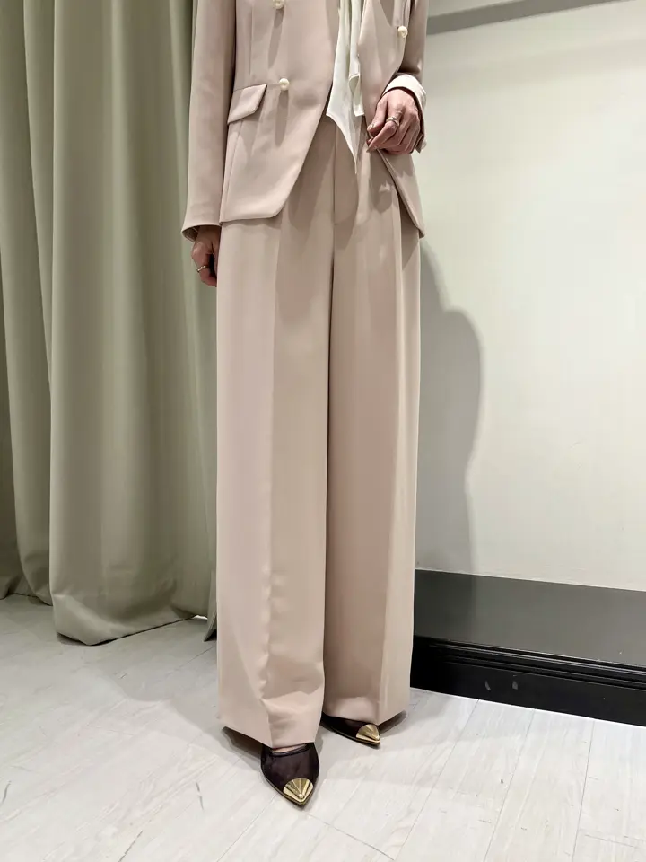 GRACE CONTINENTAL 亀田 未希 コーディネート画像