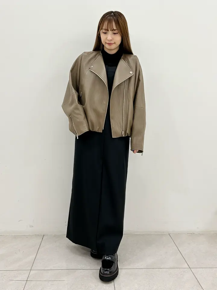 GRACE CONTINENTAL Miu Akamatsu コーディネート画像