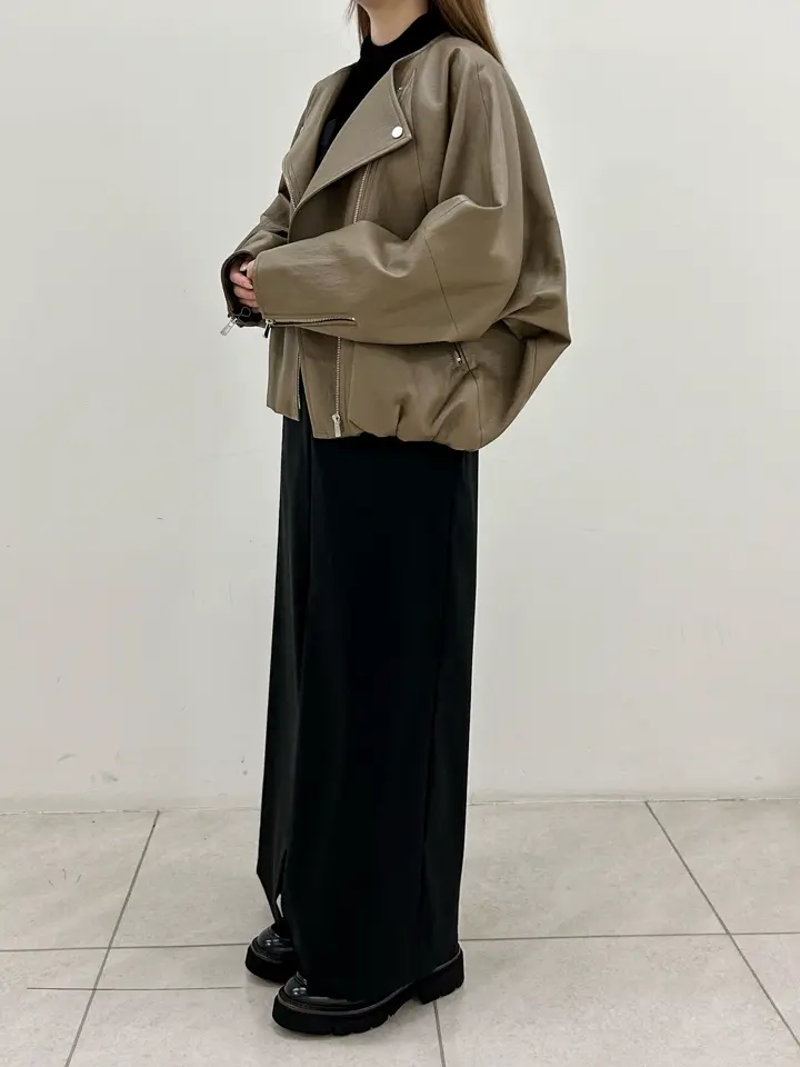 GRACE CONTINENTAL Miu Akamatsu コーディネート画像