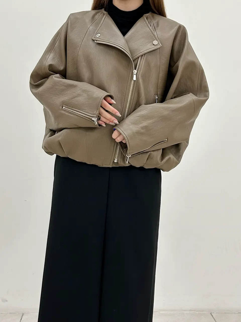 GRACE CONTINENTAL Miu Akamatsu コーディネート画像