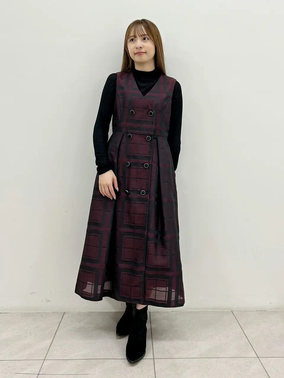 GRACE CONTINENTAL Miu Akamatsu コーディネート画像