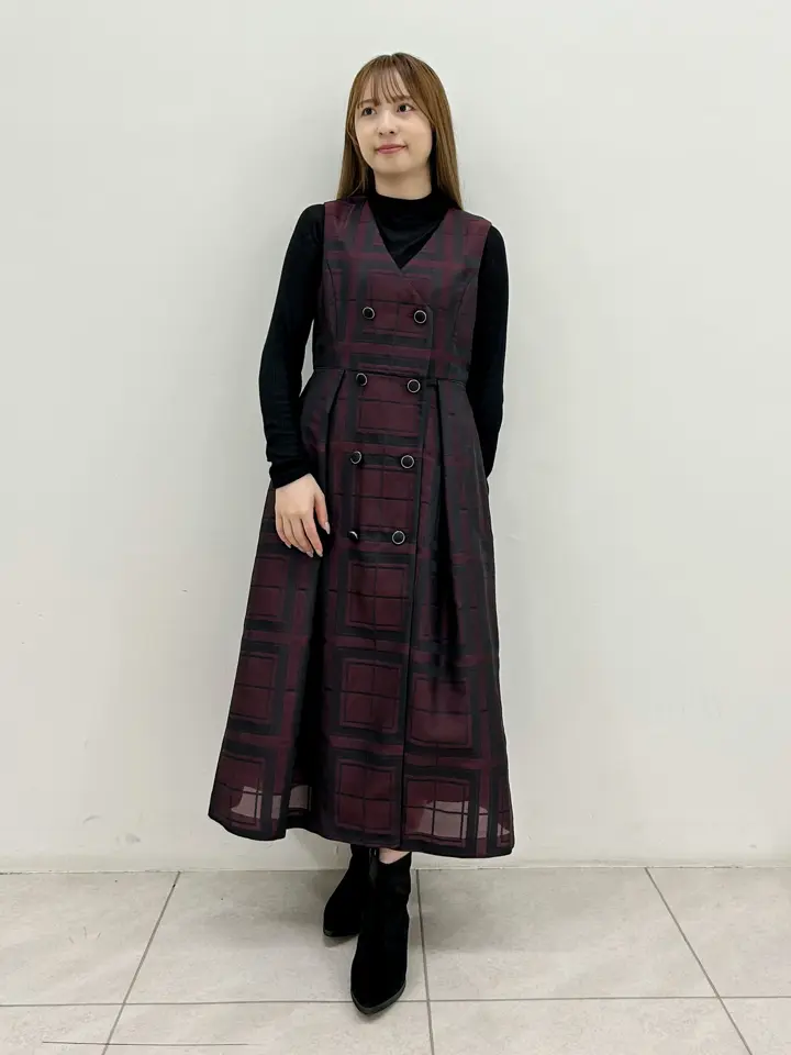 GRACE CONTINENTAL Miu Akamatsu コーディネート画像