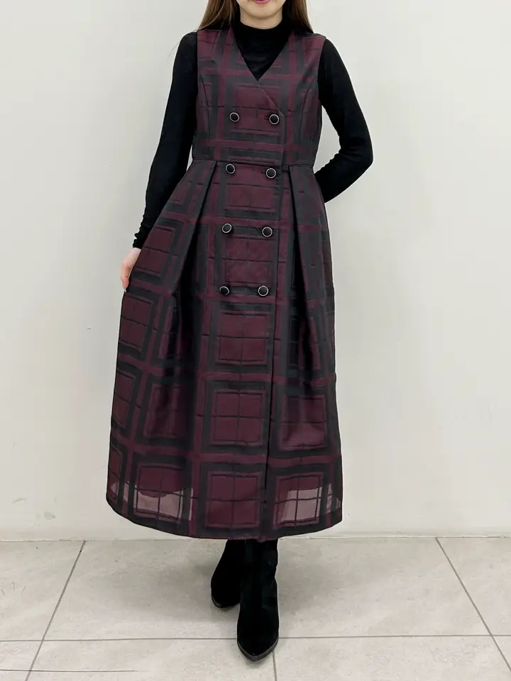 GRACE CONTINENTAL Miu Akamatsu コーディネート画像