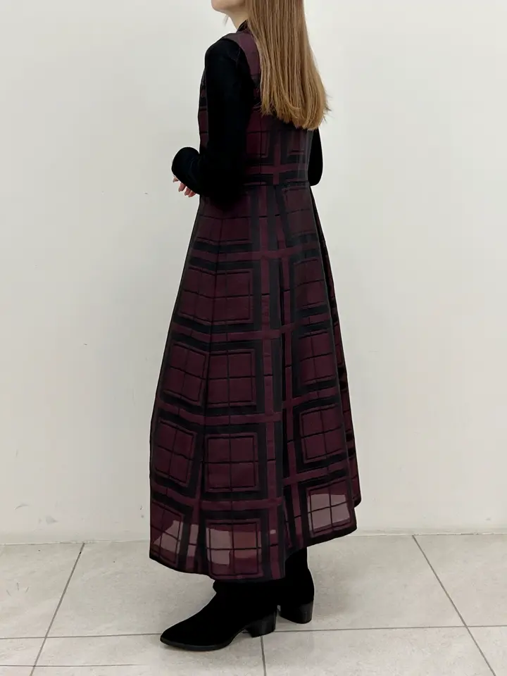 GRACE CONTINENTAL Miu Akamatsu コーディネート画像