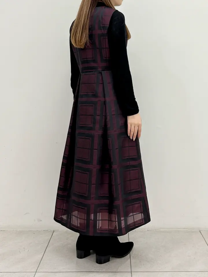 GRACE CONTINENTAL Miu Akamatsu コーディネート画像