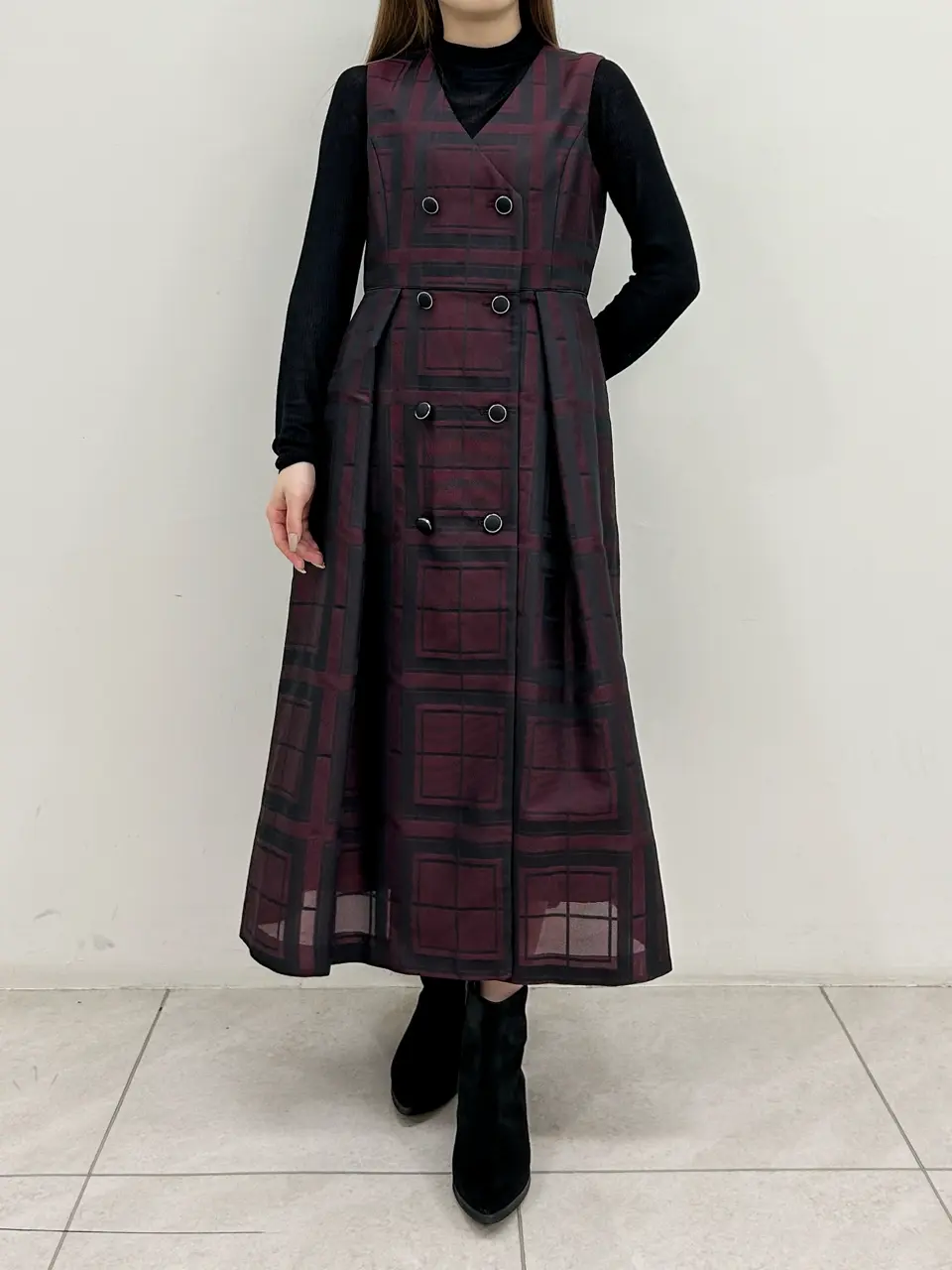 GRACE CONTINENTAL Miu Akamatsu コーディネート画像