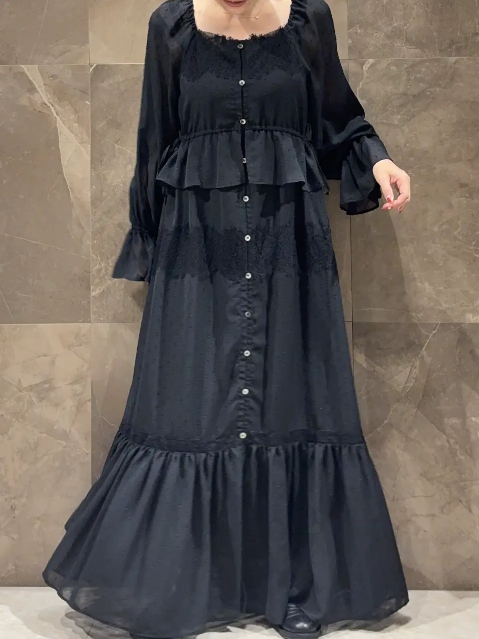 GRACE CONTINENTAL 穐山　香織 コーディネート画像