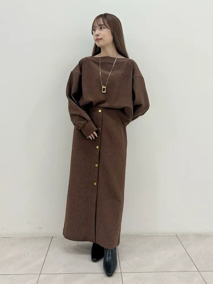 GRACE CONTINENTAL Miu Akamatsu コーディネート画像