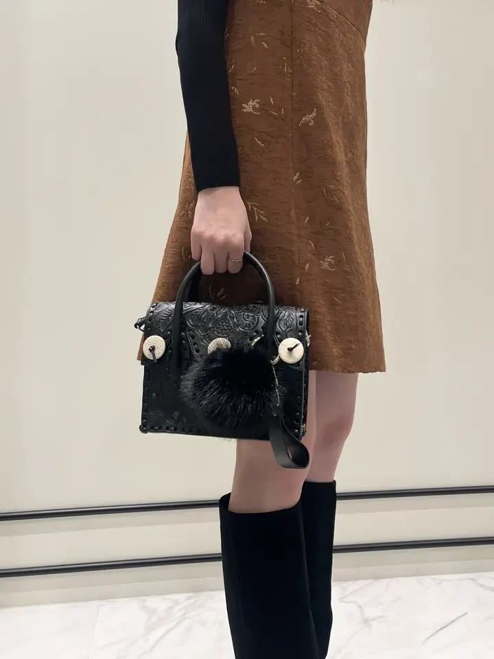 GRACE CONTINENTAL Hotei コーディネート画像