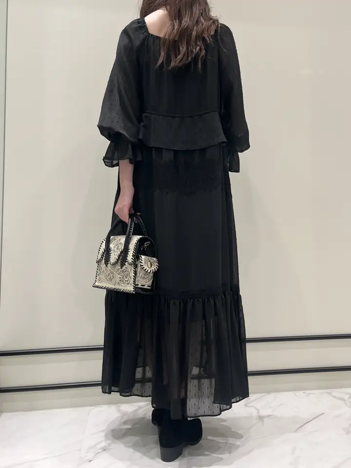 GRACE CONTINENTAL Hotei コーディネート画像