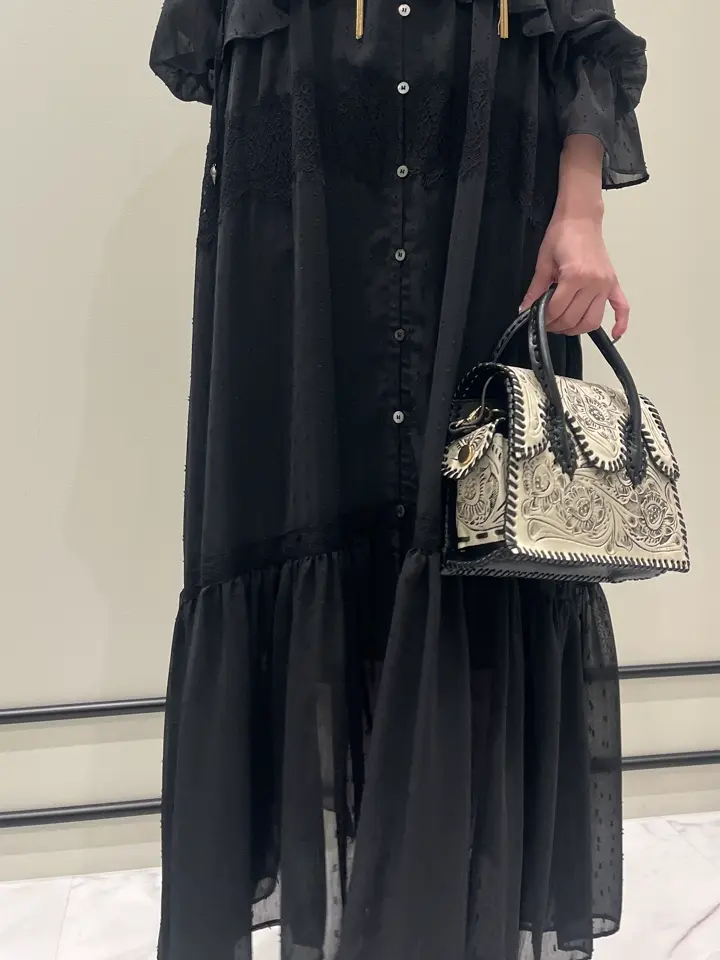 GRACE CONTINENTAL Hotei コーディネート画像