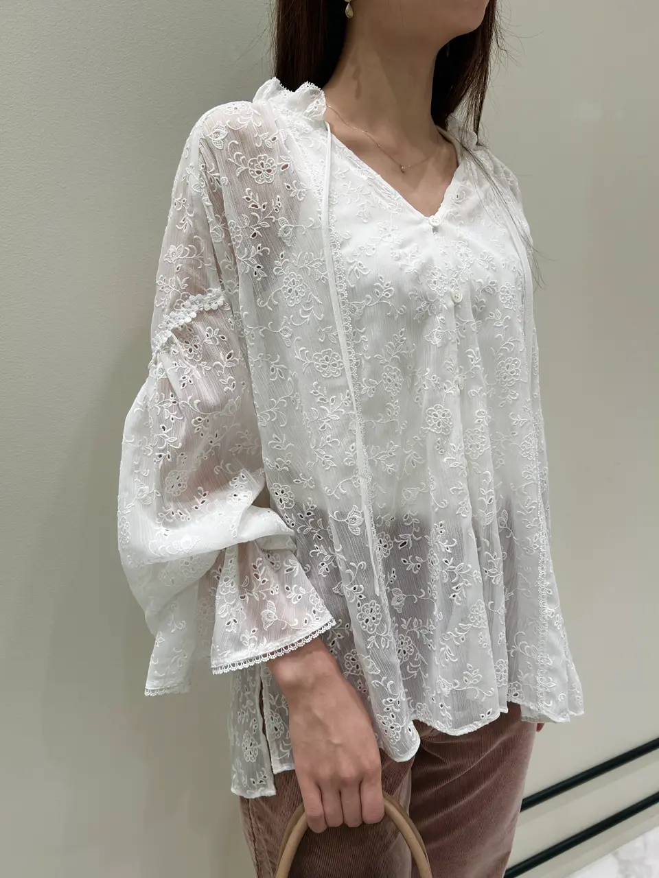 GRACE CONTINENTAL 若園　ひかり コーディネート画像