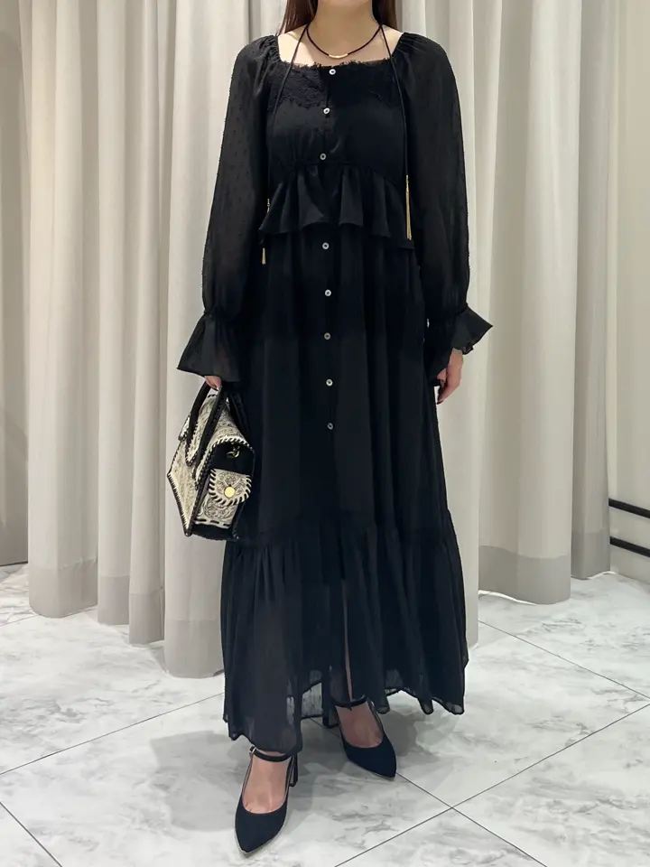 GRACE CONTINENTAL 赤坂 梨来 コーディネート画像