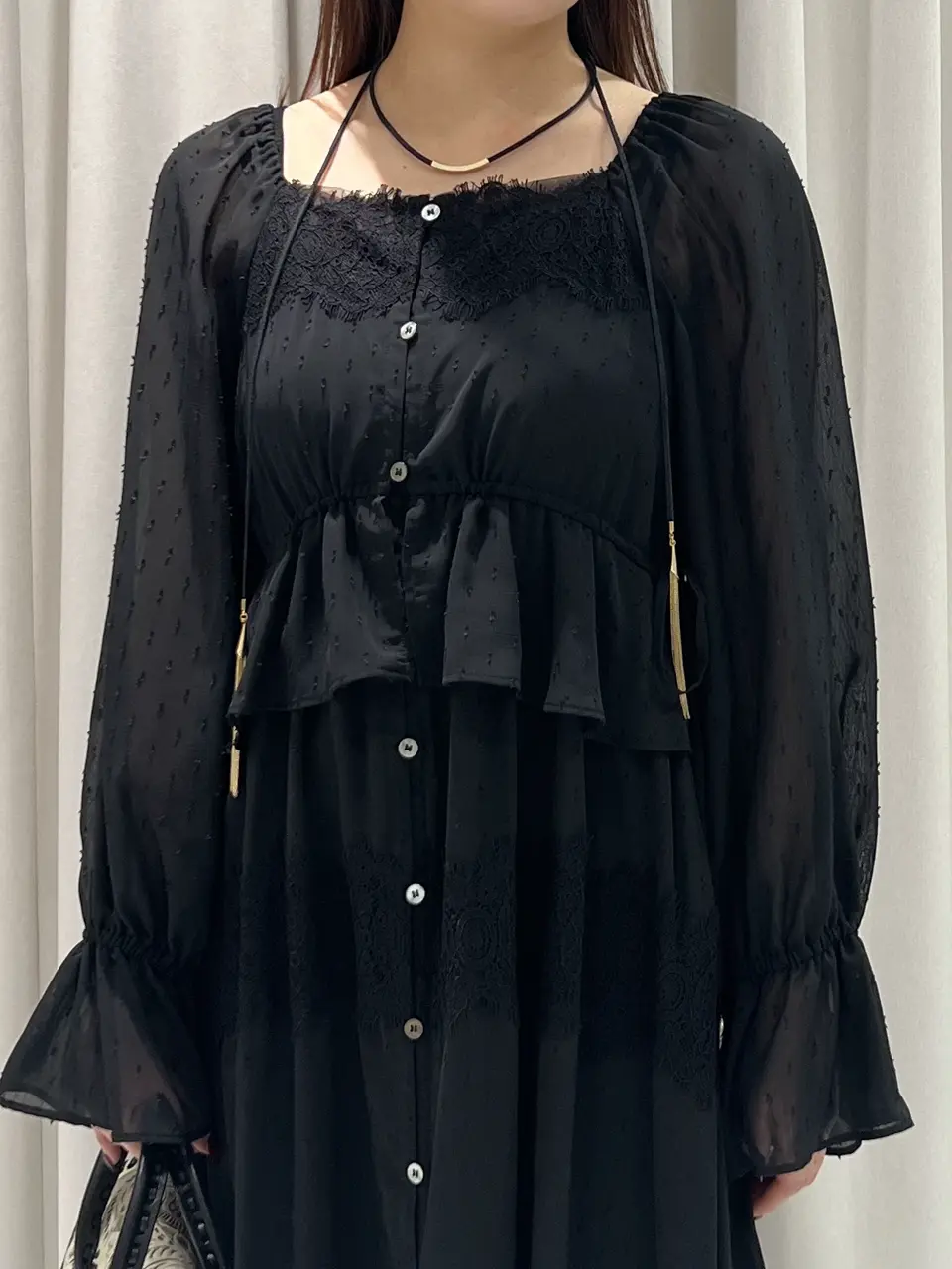 GRACE CONTINENTAL 赤坂 梨来 コーディネート画像