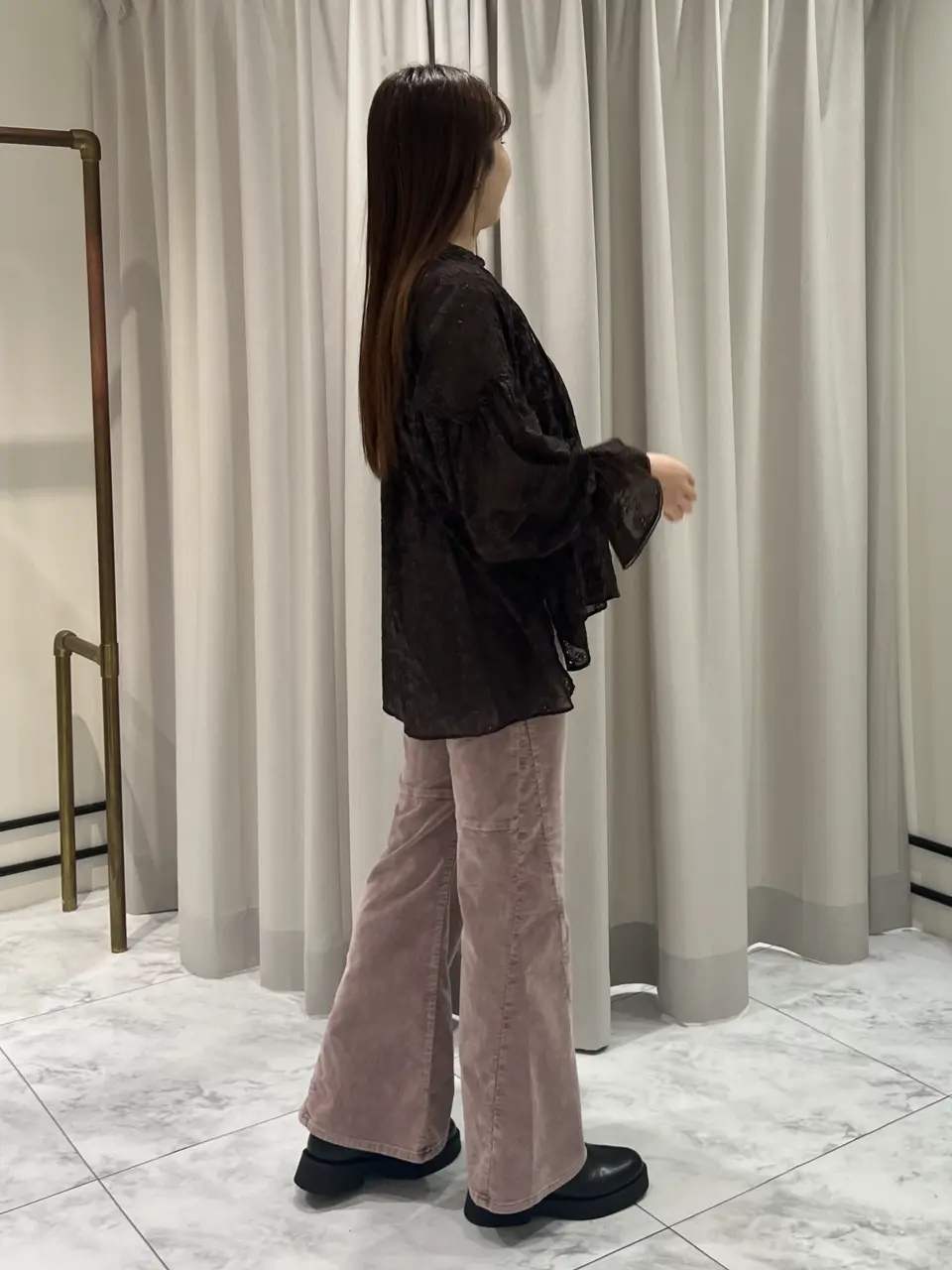 GRACE CONTINENTAL 赤坂 梨来 コーディネート画像