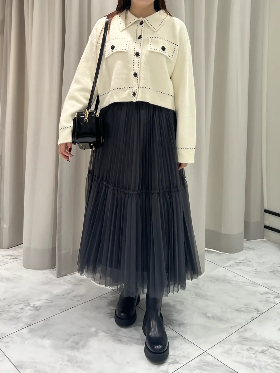  赤坂 梨来 コーディネート画像