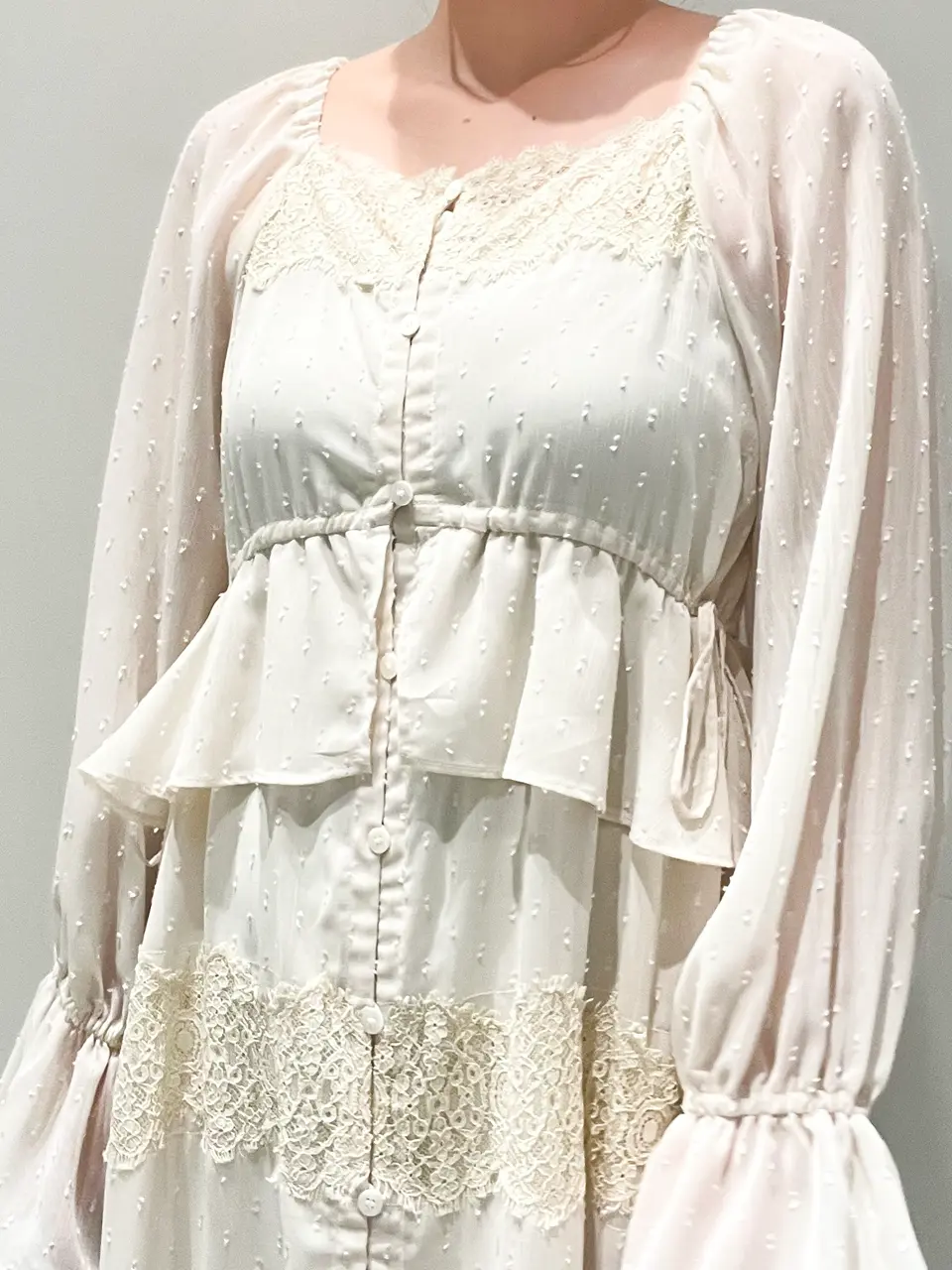 GRACE CONTINENTAL CHISAKO.S コーディネート画像