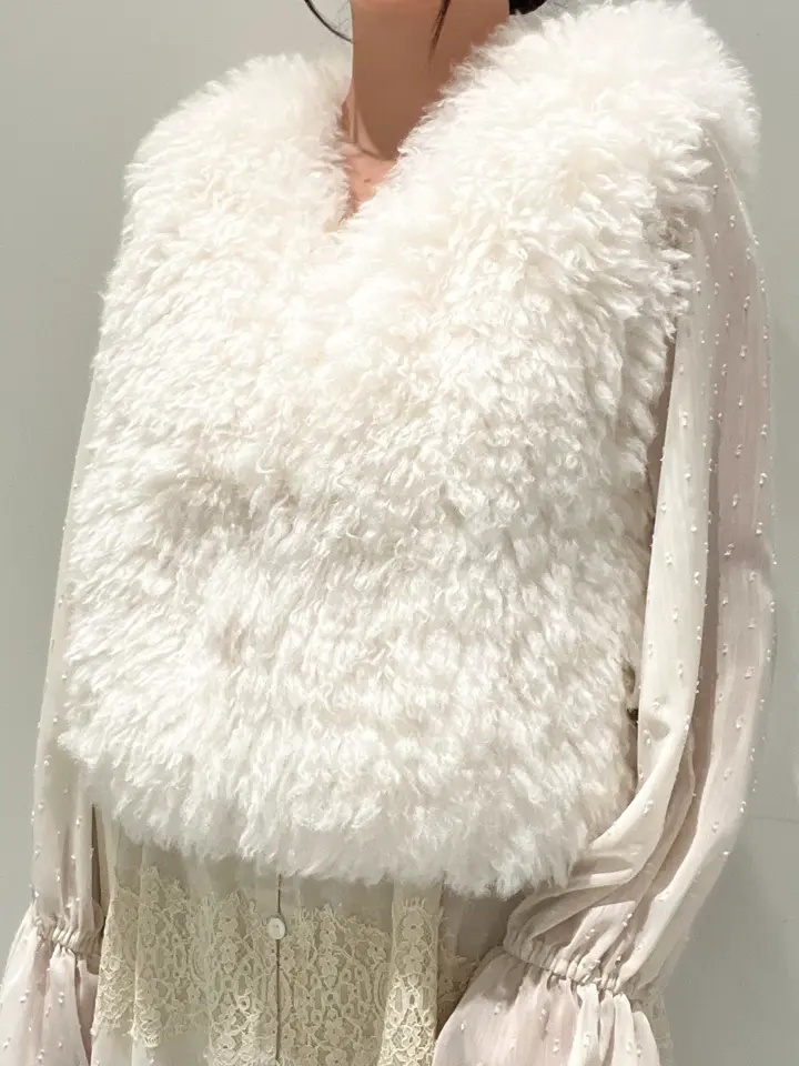 GRACE CONTINENTAL CHISAKO.S コーディネート画像