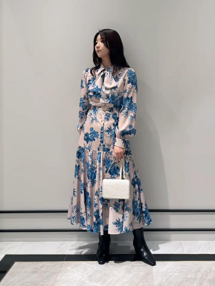 GRACE CONTINENTAL MOMOKO コーディネート画像