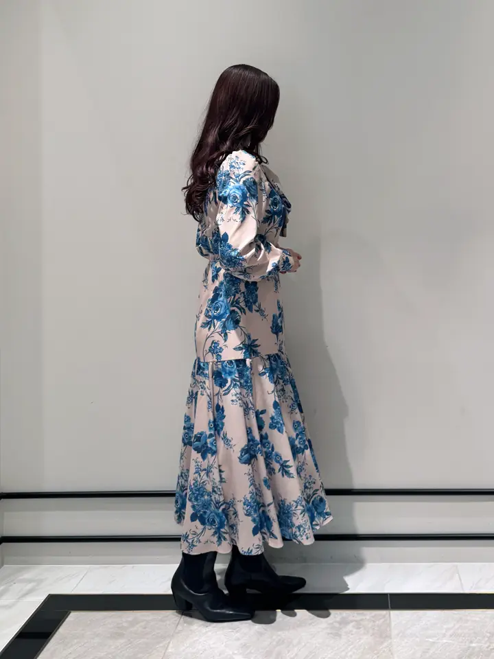 GRACE CONTINENTAL MOMOKO コーディネート画像