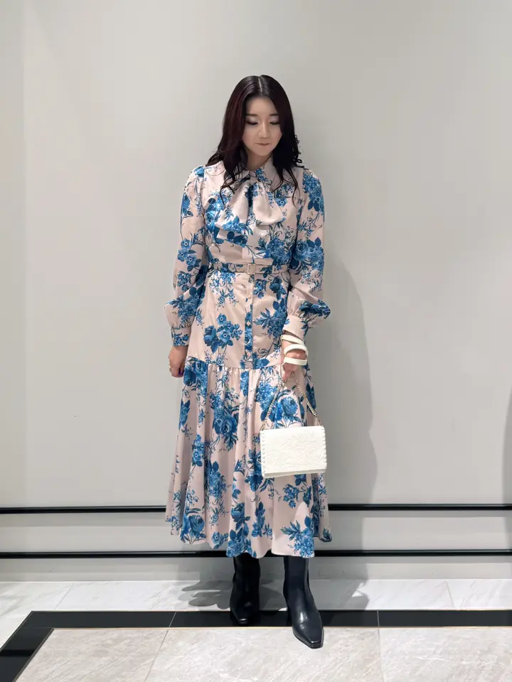 GRACE CONTINENTAL MOMOKO コーディネート画像