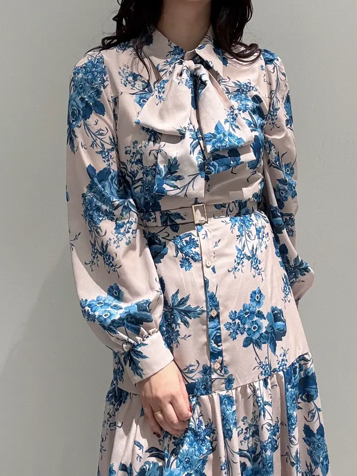 GRACE CONTINENTAL MOMOKO コーディネート画像