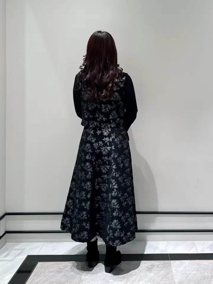 GRACE CONTINENTAL MOMOKO コーディネート画像