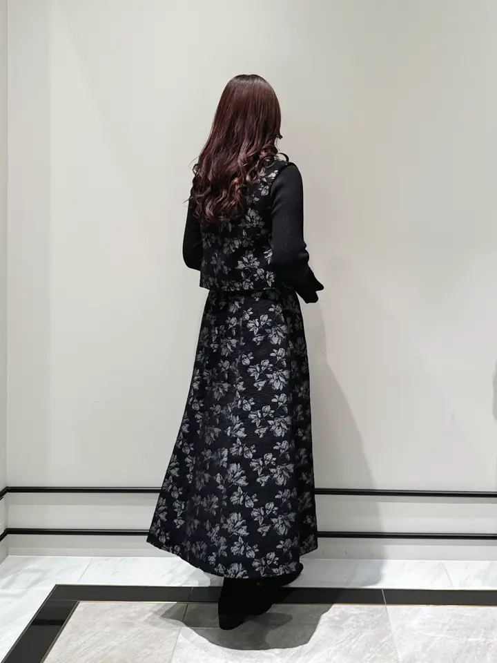 GRACE CONTINENTAL MOMOKO コーディネート画像