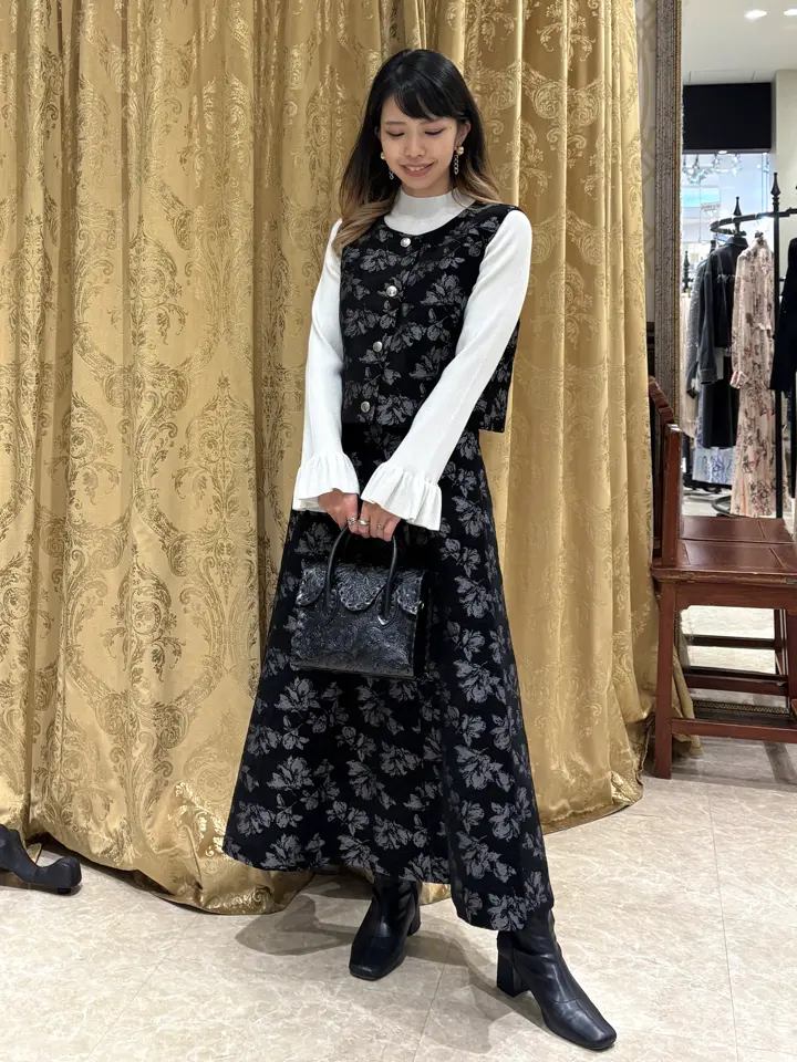 GRACE CONTINENTAL FUKUSHIMA YURIE コーディネート画像