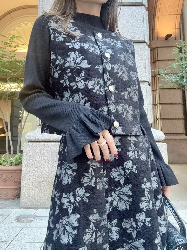 GRACE CONTINENTAL yukimi yonee コーディネート画像