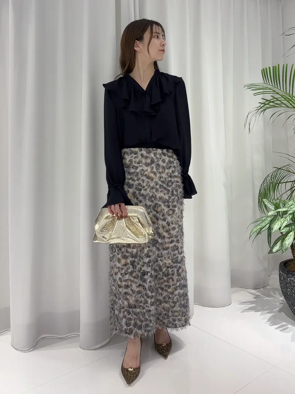 GRACE CONTINENTAL Hikaru Okada コーディネート画像