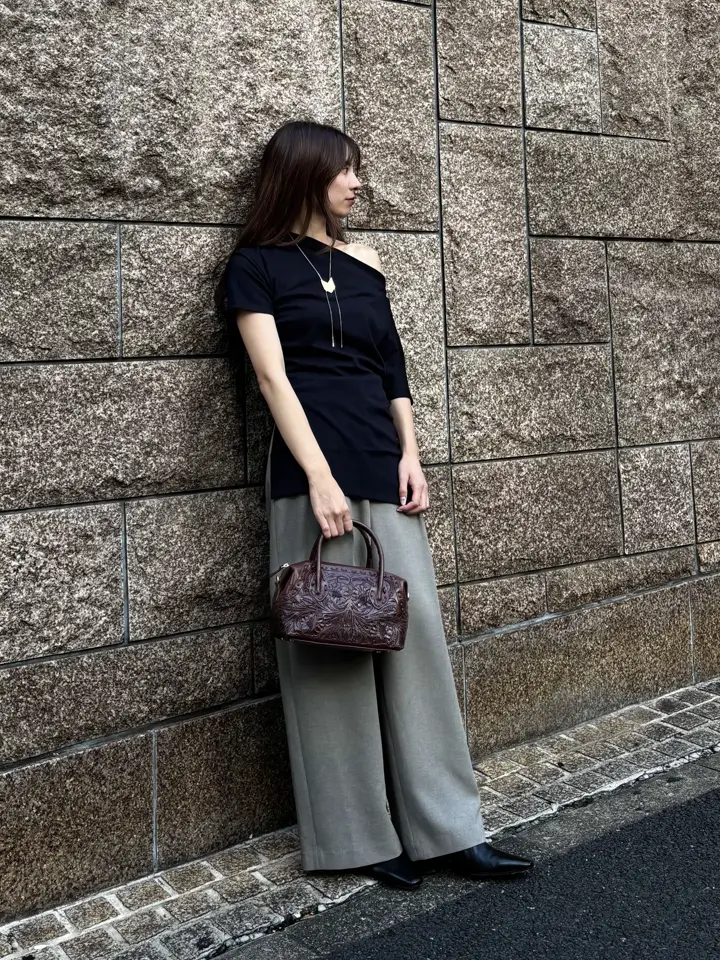 GRACE CONTINENTAL Hikaru Okada コーディネート画像