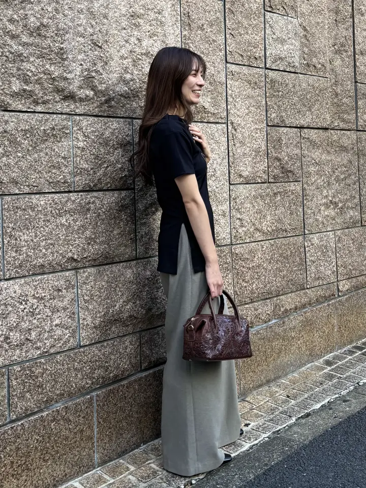 GRACE CONTINENTAL Hikaru Okada コーディネート画像