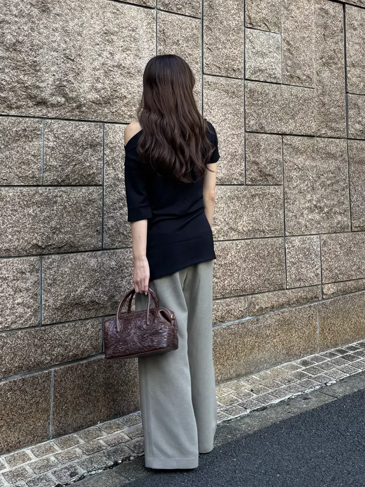 GRACE CONTINENTAL Hikaru Okada コーディネート画像