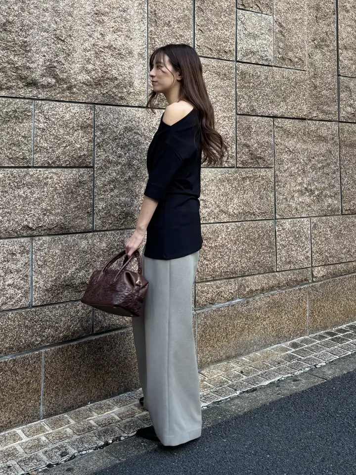 GRACE CONTINENTAL Hikaru Okada コーディネート画像