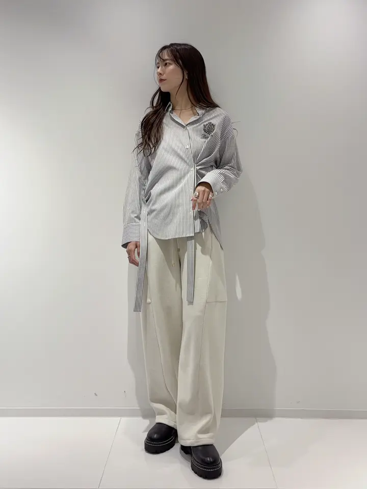 GRACE CONTINENTAL Hikaru Okada コーディネート画像