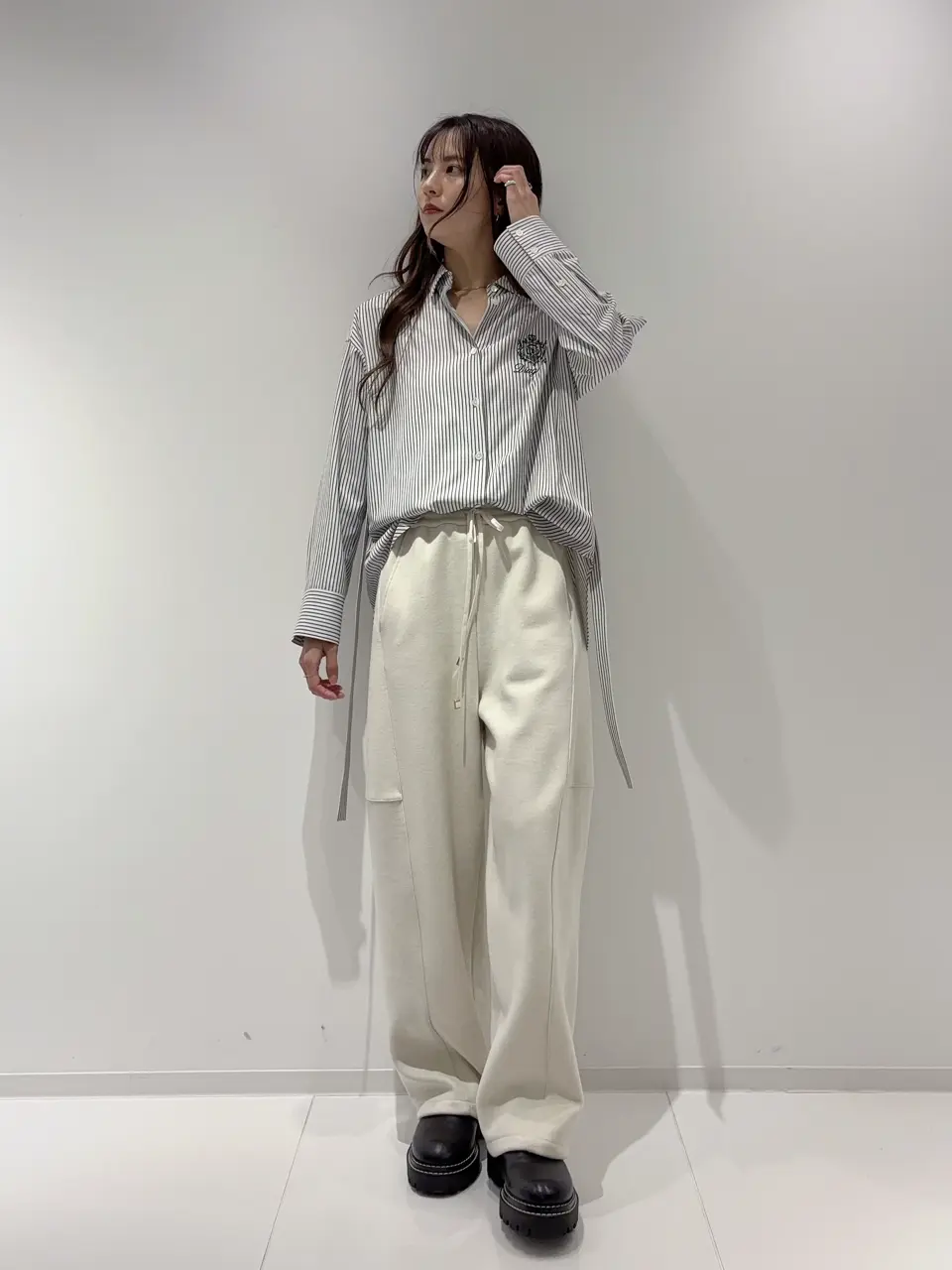 GRACE CONTINENTAL Hikaru Okada コーディネート画像