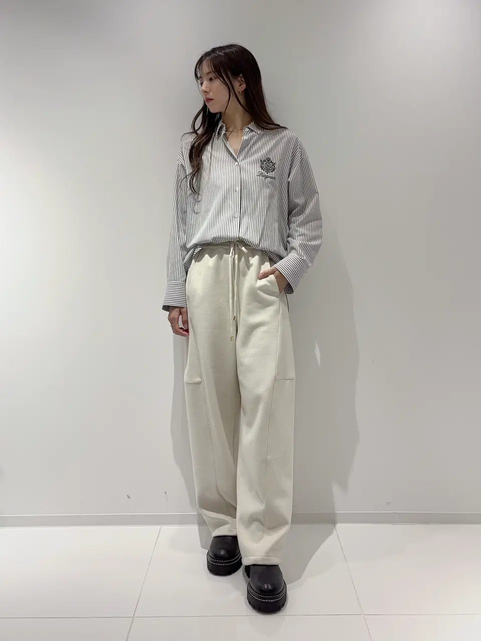 GRACE CONTINENTAL Hikaru Okada コーディネート画像