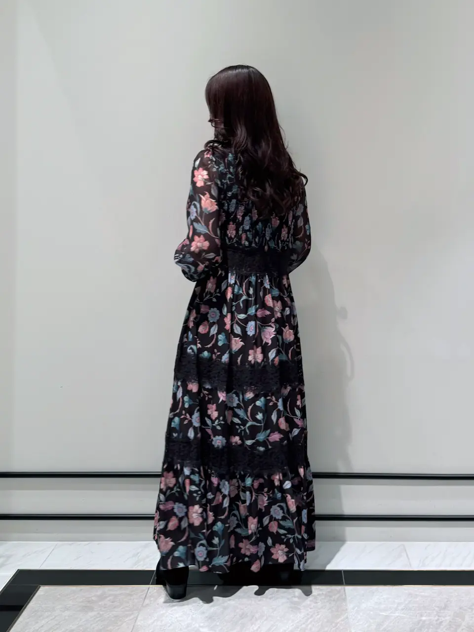 GRACE CONTINENTAL MOMOKO コーディネート画像