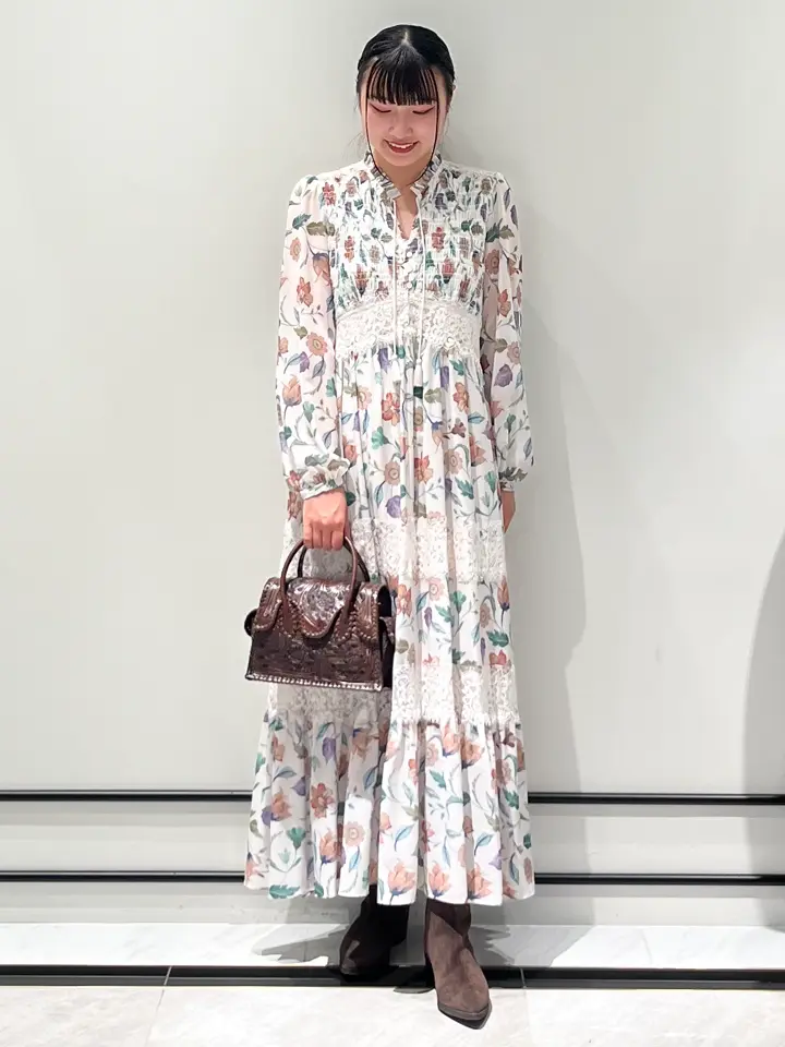 GRACE CONTINENTAL CHISAKO.S コーディネート画像