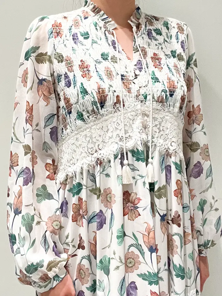 GRACE CONTINENTAL CHISAKO.S コーディネート画像