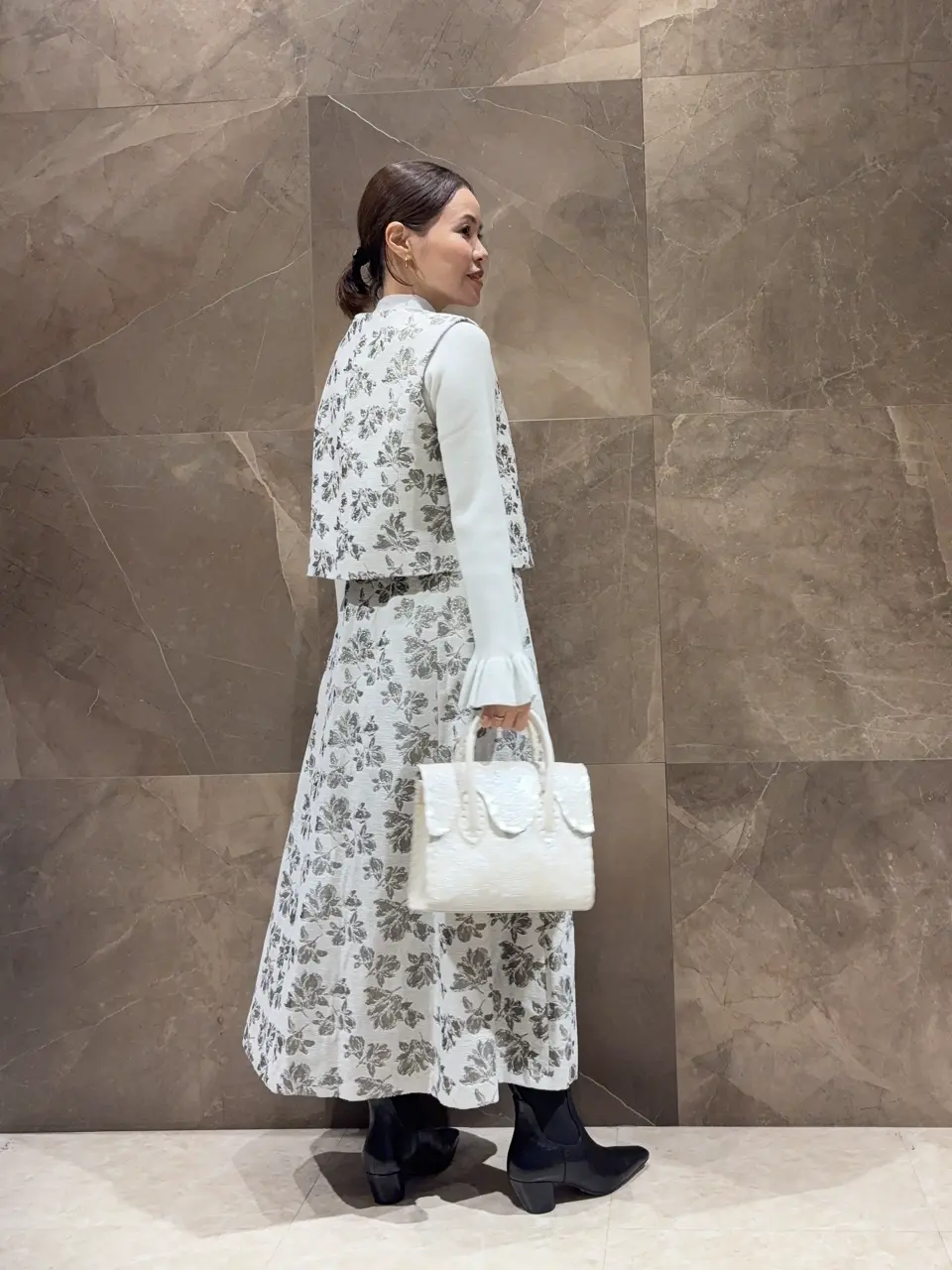 GRACE CONTINENTAL 穐山　香織 コーディネート画像