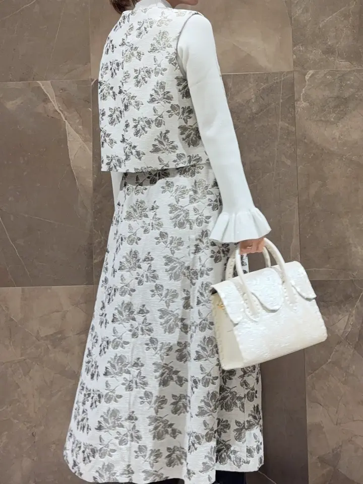 GRACE CONTINENTAL 穐山　香織 コーディネート画像