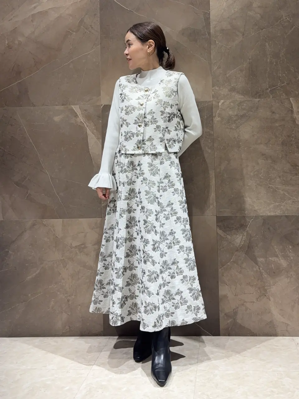 GRACE CONTINENTAL 穐山　香織 コーディネート画像