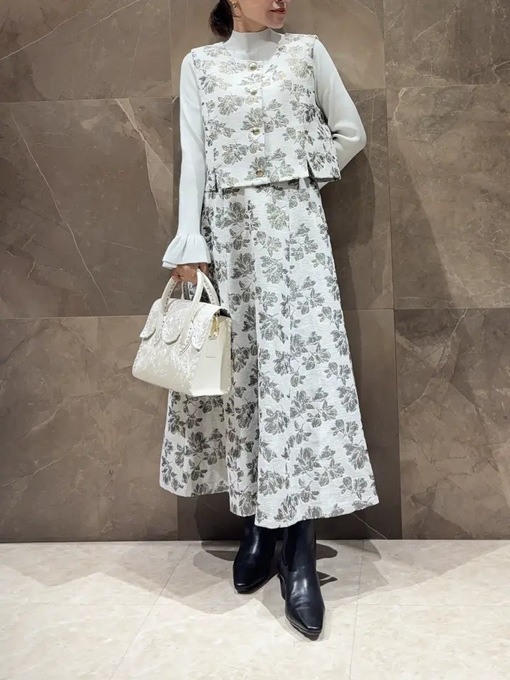 GRACE CONTINENTAL 穐山　香織 コーディネート画像