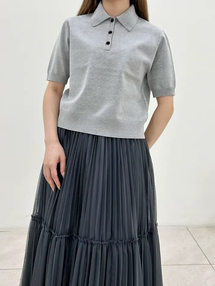 GRACE CONTINENTAL Miu Akamatsu コーディネート画像